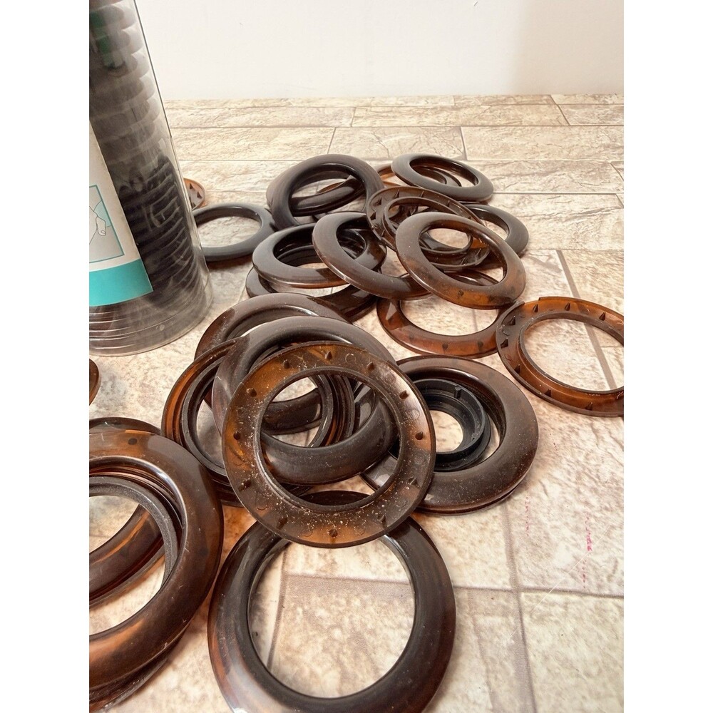 Dritz  Curtain Grommets 1 3/8”Inner Diameter Plastic 32 PCs Pkg-MARBLE Brown New - Picture 6 of 9